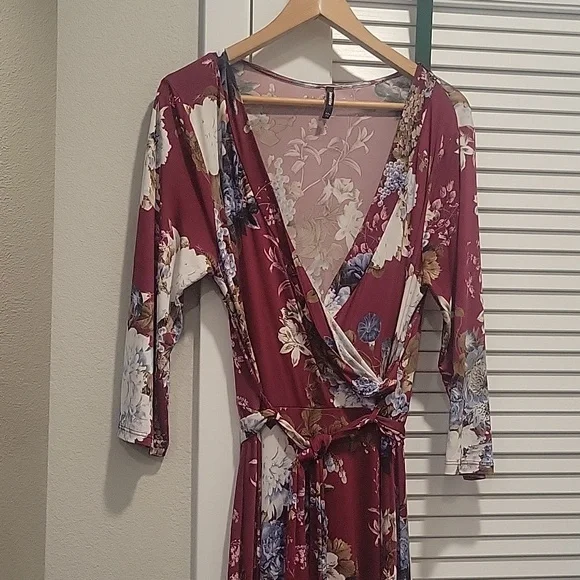 SPRING DRESS - Picture 3 of 4